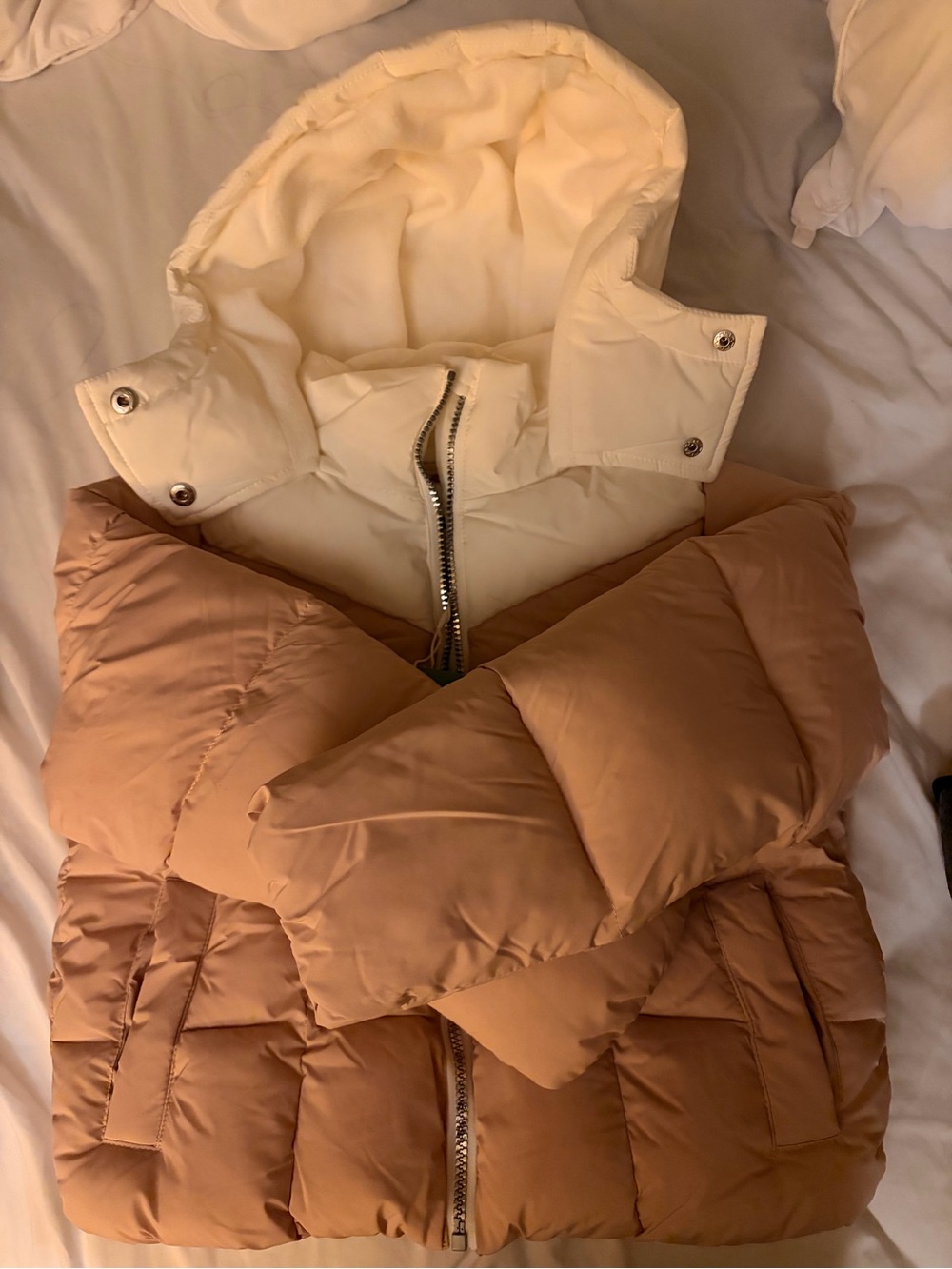 Sam Edelman contrast puffer
